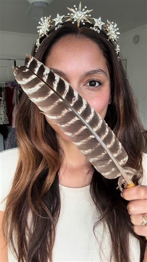 May this year bring clarity and awaken your magic ❤️ #quantumjumping #quantumleap #distanthealing #latina #latinahealers #sacredbeauty #rituals #newyear #fullmoon #healingjourney