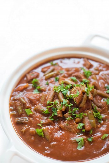 Slow Cooked Lebanese Green Beans and Beef - The Lemon Bowl