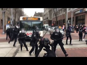 GRAPHIC LANGUAGE WARNING: Police move in on protestors in downtown Portland