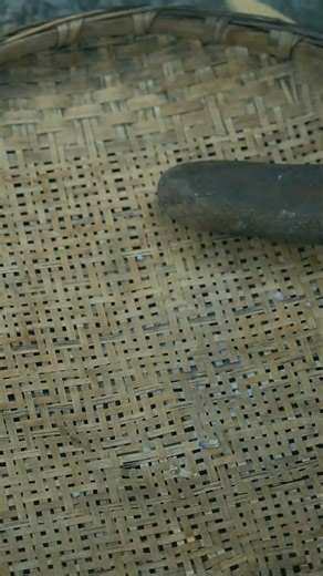 8.8K views · 226 reactions | Making Bamboo Salt Toothpaste for Little Xiuxiu 瘟✨ #AcrossAsia #BambooSalt #TraditionalCraft #AsianCulture #DIYToothpaste | Across Asia | Facebook