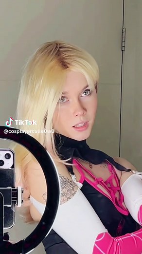Gwen Stacy Cosplay: Spider-Gwen from Into the Spider-Verse