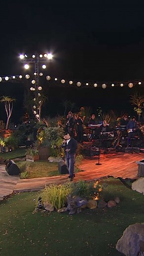 Das hat viel Spaß gemacht für Peter Maffay Lieder zu singen, seinen Broiler am Hals zu bewundern und gute Geschichten aus 60 (!) Jahren Musik-Business zu hören. Ein guter Mensch, durch und durch! | Broilers