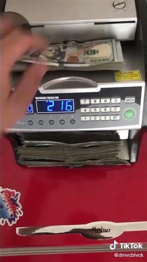 The most satisfying sound in the world. 💸 #CashCounting #videooftheday