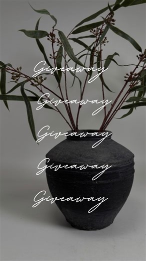 SPRING GIVEAWAY! The gift card is valued at $200! It’s been a little while since we’ve hosted a giveaway! For today’s line up, we have… -distressed charcoal vase -spring florals -set of bunnies -six gold dotted glasses -$200 gift card How to enter: 1. Like this post 2. Follow us 3. Tag a friend (each tag is an entry! Please comment each tag separately, not all in one comment.) 4. Share this post on your story Giveaway ends February 6th at 3:00pm EST and will be announced that day. We will reach 