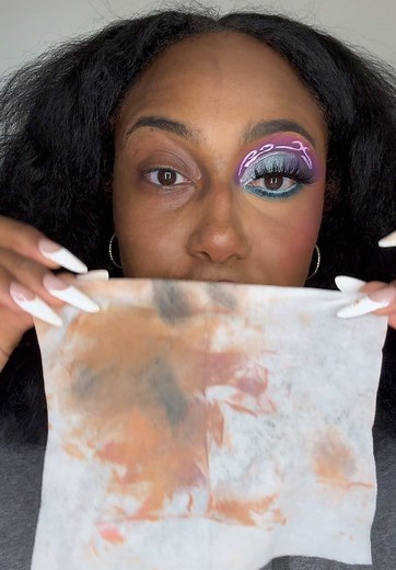 Makeup Removal Tips with The Crayon Case