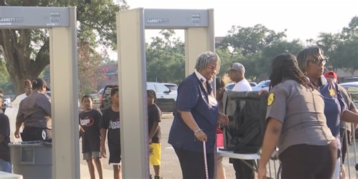 Metal detectors to be used at high school football, basketball games in Pender Co.