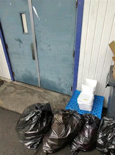 Matthew Green on Instagram: "I always want to be close to my neighborhood ❤️ #homeless #street #compassion @lanuzagreen @thegreensndbeansgirl"