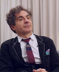 [⚛️] Étienne Klein est l’invité de Futura pour nous parler de l’avant Big Bang ! 💥 Le Big Bang est une singularité souvent décrite comme incarnant l’origine de l’univers mais est-il possible qu'il ne soit qu'un épisode de son existence ? 🌌 Futura Sciences est parti à la rencontre d’Étienne Klein, physicien, afin de savoir si quelque chose aurait pu le précéder. ⚛️ | Futura explore l'espace