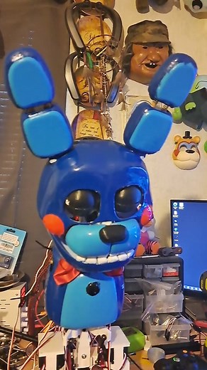 BonBon and below the surface animation test #fnaf #fivenightsatfreddy #animation #bottango #test #arduinoproject #arduino #robot
