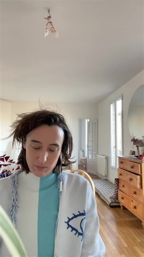 Sunday tired voice tired heart jazz singing. #skylark I don’t know if you can find these things, but my heart is riding on your wings, so if you see them anywhere won’t you lead me there ?