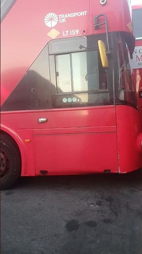 Transport UK 🇬🇧 Real London Bus Scene on a Beautiful Day”
