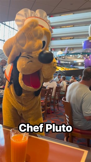 Walt Disney World resort, Chef Mickey’s at contemporary resort! With Disney characters! Featuring Mickey Mouse, Minnie, mouse, Pluto, Goofy, and Donald Duck Follow me Stylewithabow on FB for more travel content. All things Disney, cruises & travel content #waltdisneyworld #disneyparks #wdw | Stylewithabow | Facebook