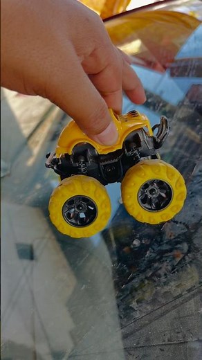 Remote control toy car unboxing and glass ramp racing. #remotecontrol #shorts #rc