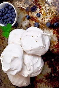 Easy Meringue Nests