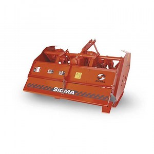 Sicma VM6 145 spading machine on field in Albania Visit https://www.sicma.it/eng/products/21/diggers/vm Zappatrice SICMA 145 a lavoro nei campi in Albania Per configurarla secondo le tue esigenze visita https://www.sicma.it/21/vangatrici/vm | Sicma Spa