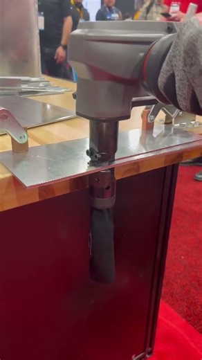 Fast, Clean Cuts in 10GA Mild Steel with M18 FUEL™ Nibbler