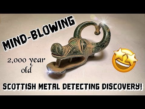 Most AMAZING metal detecting find I’ve EVER seen! 🤩