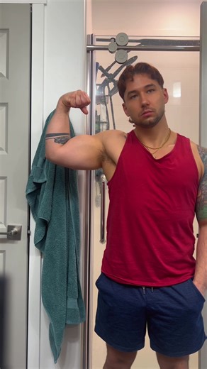 Good morning! (I never wake up before noon) #mlm #millennial #gym #progressive #muscle