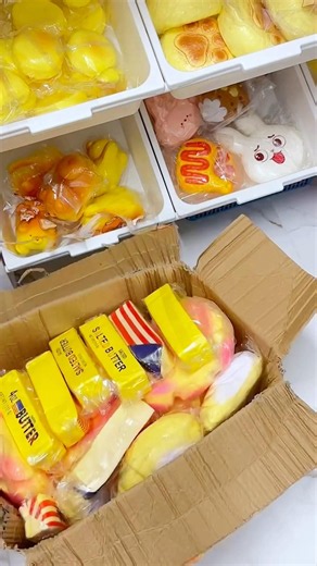 Unboxing new squishy arrivals #squishysounds #unboxing
