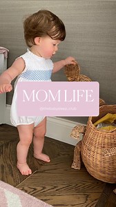 2.7M views · 33K reactions | ¿Cómo que a los bebés no hay que regarlos?  La maternidad viene con una curva de aprendizaje gigante, pero aquí estamos: sobreviviendo, aprendiendo y dándolo todo por nuestros pequeños. Porque al final, ser mamá no es cuestión de experiencia previa… ¡es cuestión de amor y paciencia! | The Baby Sleep Club | Facebook