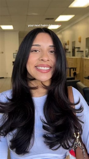 ✂️Before the year ends, book that haircut appointment! Book online for a haircut appointment, any questions please DM 📍Santa Clarita . . . #theghairr #scvhairstylist #explorepage✨ #hairtransformation #santaclaritahairstylist #scvhair #layeredhaircut #haircut | Theghair