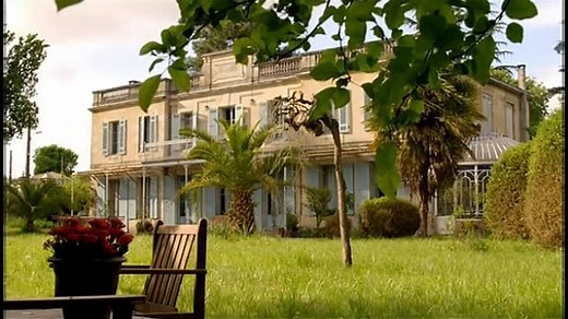 [WwW.VoirFilms.ws]-Famille.D.Accueil.S13E01.French.HDTV