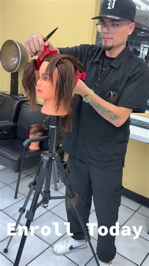 APPLY FOR A GRANT STUDENTAID.GOV SCHOOL CODE: 042247 Year 25-26 Call us 4058228025 Learn the Art of shaving at Jbsbarbercollege.org 📌 Enrolling for fall classes 📌 Financial Aid for those who qualify 📌 Apply for a grant student #Okcbarber #military #GIBill #jbsbarbercollege #NowEnrolling #TribalBarber #barberschool #veterans | Jb's Hair design & Barber College