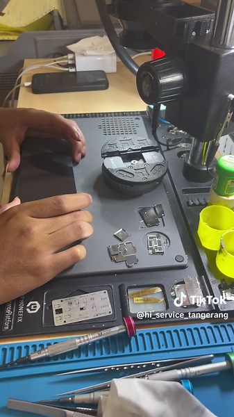 Camera Belakang handphone Blur? Jangan resah jangan risau repair di Hi service solusinya✨🥳🖐🏻#sparepartiphone #repairiphone #tanggeranbanten #iphonerepair #iphoneindonesia #HISERVICE #fyp #fyp #fypシ゚viral #staytunedformore #tanggerang