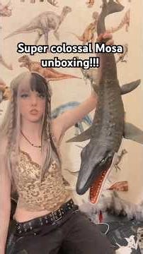 Super colossal Mosasaurus toy unboxing!! #mosasaurus #jurassicworld #dinosaur #dinosaurtoys #gothic