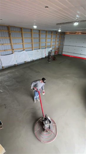 Concrete pour in a 1500 sq ft shop 🔥 #concrete #construction #timelapse