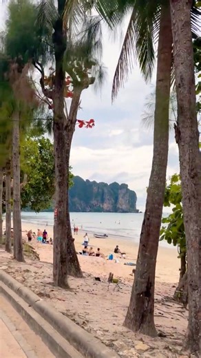 Walking Along Ao Nang Beach 🌅🇹🇭 #aonang #krabi #thailand - 12 December 2025