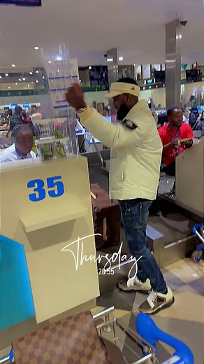 Zoro vs. King: Epic Train Cutting Scene