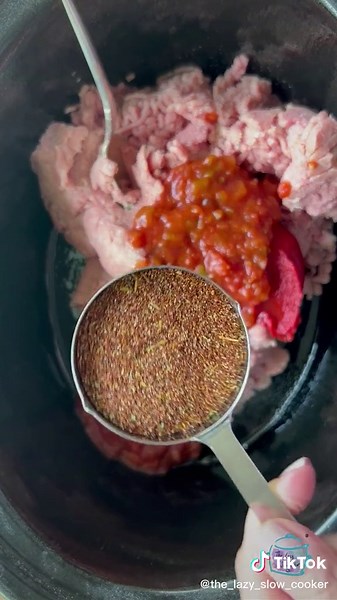 Delicious Slow Cooker Turkey Tacos Recipe