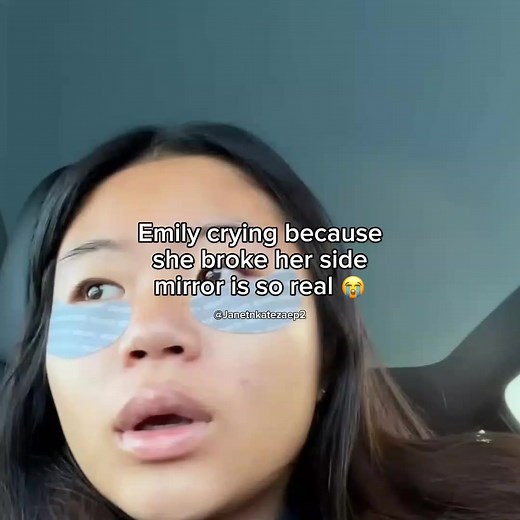 Emily Ha Breaks Mirror at School: Hilarious Moment