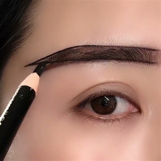 eyeliner makeup tutorial for beginners/Best Makeup Transformations