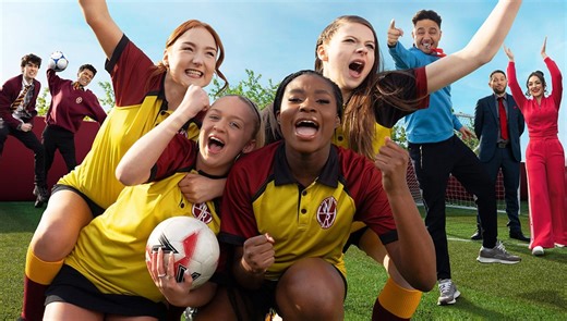 Waterloo Road fans plead with star after she reveals she won't return for series 18: 'How dare you'