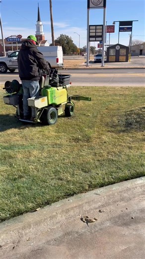 Chicken Express lawn and flowerbed spraying. | Green Zebra Services