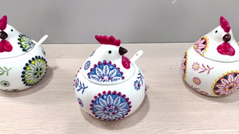 Ceramic Salt Cellar with Lid and Spoon, 13 OZ Large Chicken Salt Jar, Salt Holder for Counter, Coffee, Sugar, Spices and Candies, Salt Containers for Countertop (Red)