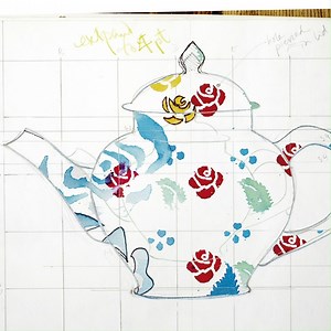 Colouring pencils at the ready, it’s time to create your own Emma Bridgewater teapot design. 🎨 Paint, stick, cut, collage – potato print? Get creative and share your design using #ebdesignchallenge and tagging us – don’t forget to tell us your pattern name. Emma Bridgewater herself will be picking one winner to receive a £100 online voucher! Print your template and get started here: https://www.emmabridgewater.co.uk/blogs/news/design-your-own-teapot-competition Ends 12.00 pm 24.04.20 Good luck!