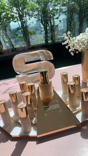 Experience perfection in every drop with Sisley Paris PHYTO-TEINT...