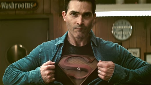 克拉克：不装了，我就是超人！荧幕上首次超人公开身份的名场面！出自美剧超人和露易丝