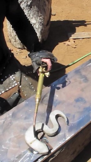 Metal crafting techniques behind the Alrekr sword uncovered | Michaelcthulhu