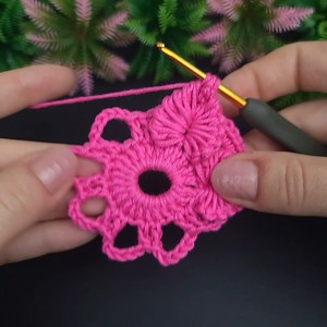 1.3M views · 23K reactions | Pretty flower crochet tutorial  Erisa | Fashion World | Facebook