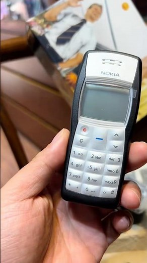 * Nokia 1100 Full Box: First Unboxing After 20 Years! #nokia1100