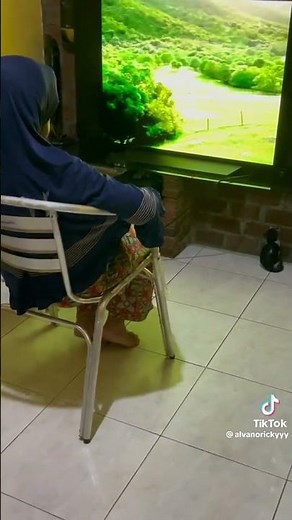 Kak In To's K'Fee Commercial