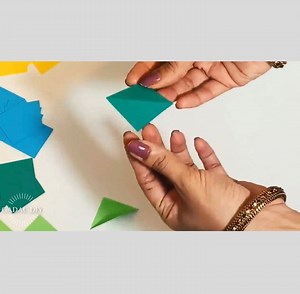 WOW! VERY EASY WALL ART IDEAS - GADAC DIY These decor ideas can be done with easily available materials and those that we usually throw away. We can get a store bought look by spending very less | GADAC DIY