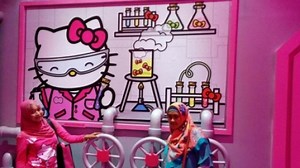 Yuk, Ulik Markas Hello Kitty di Jakarta