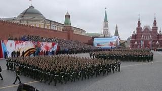Mosca, la parata sulla piazza Rossa in ricordo della vittoria della Seconda Guerra Mondiale