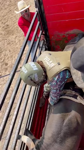 Truly blessed to get one cover to get some of the pie i couldnt of done it with out my sponsors @Blacktop Outlaws & bull built contracting and @Brady Greer for all the support and big shout out to my wife @Miss_Doan everything you do to help me really means alot #75points #blessed #bullriding #rodeo #ontario #paywindow