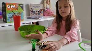 Dinosaur Ice Dig - Educational Dinosaur Dig Kit for Kids - Excavation Kit with Dino Figures, Mold, Tools, Gloves, Storage Bag - Jurassic Play Set for Kids - Birthday Gift for Girls & Boys